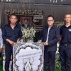 28 ก.พ. 66 ร.ต.อ.ประสิทธิ์ ประกอบกิจ ประธานกรรมการ พร้อมกรรมการสหกรณ์ออมทรัพย์ตำรวจตรัง จำกัด วางพวงหรีดเคารพศพ คุณพ่อสมนึก รอดริน บิดา ด.ต.สุวิทย์ รอดริน สมาชิกสหกรณ์ฯ   ณ บ้านเลขที่ 96 ตำบลโคกยาง อำเภอกันตัง จังหวัดตรัง 